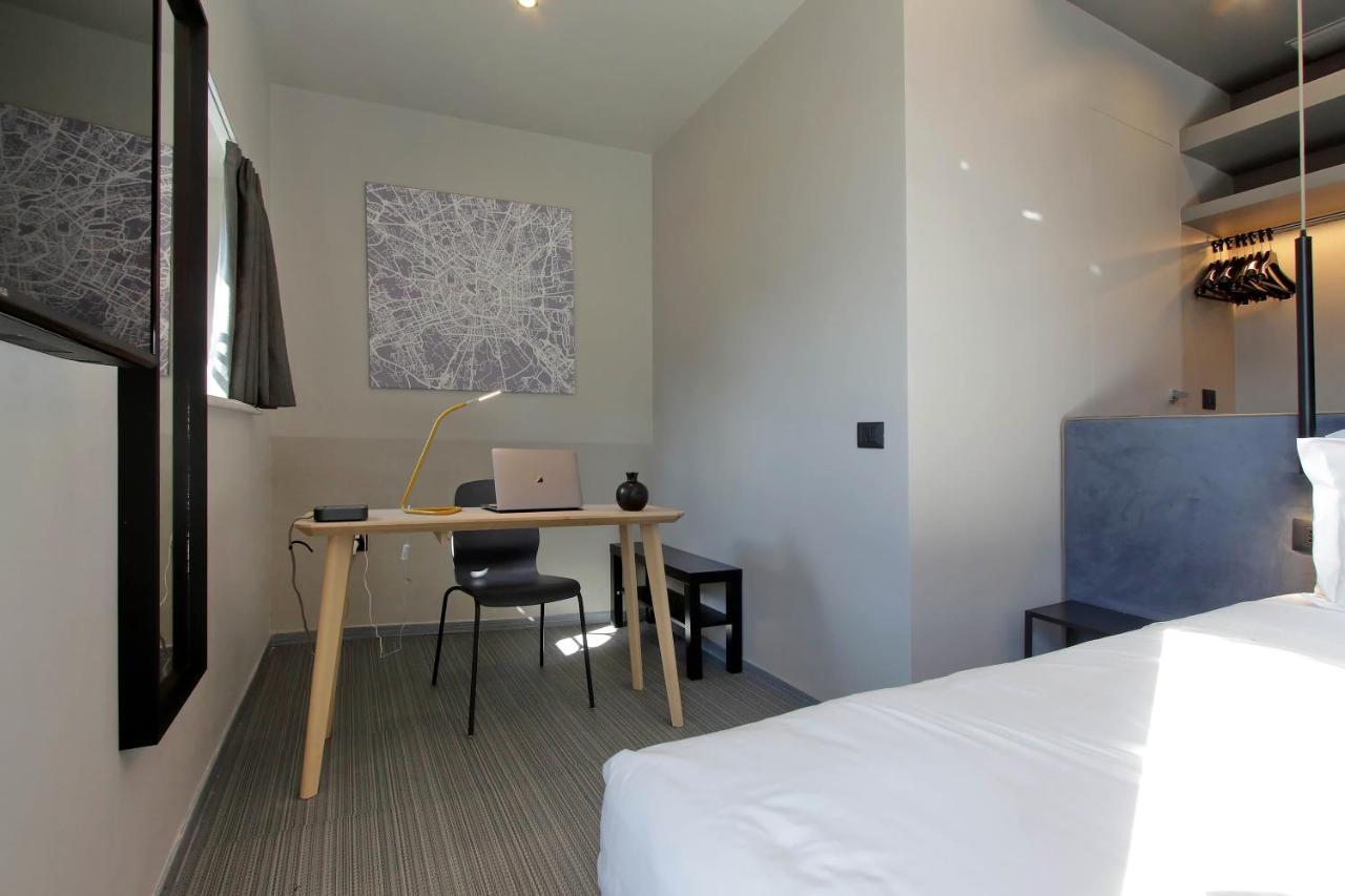 Vico Fashion District Hotel Milan Exterior photo