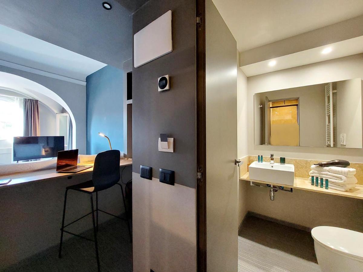 Vico Fashion District Hotel Milan Exterior photo