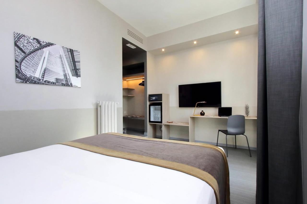 Vico Fashion District Hotel Milan Exterior photo