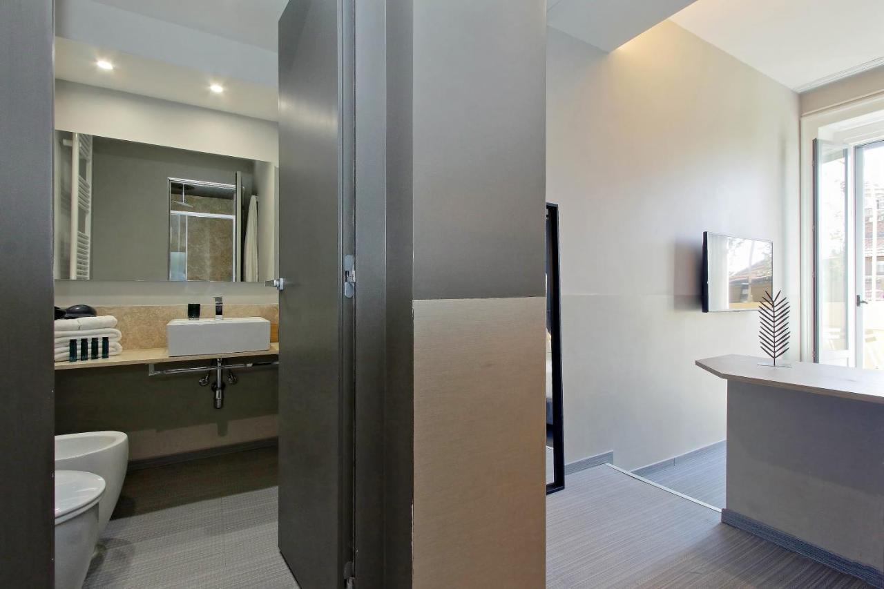 Vico Fashion District Hotel Milan Exterior photo